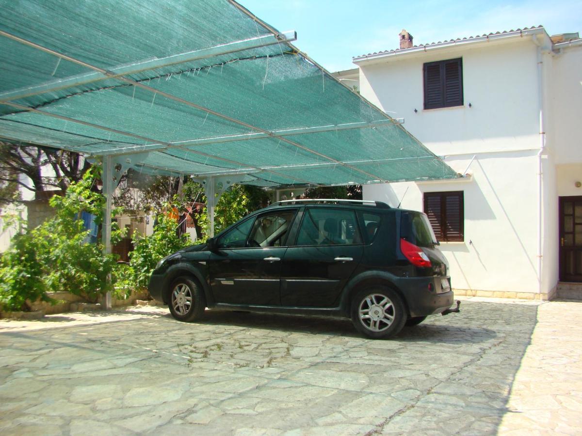 Apartments And Rooms With Parking Space Pag - 13060 パグ エクステリア 写真