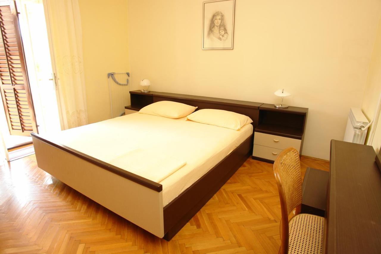 Apartments And Rooms With Parking Space Pag - 13060 パグ エクステリア 写真