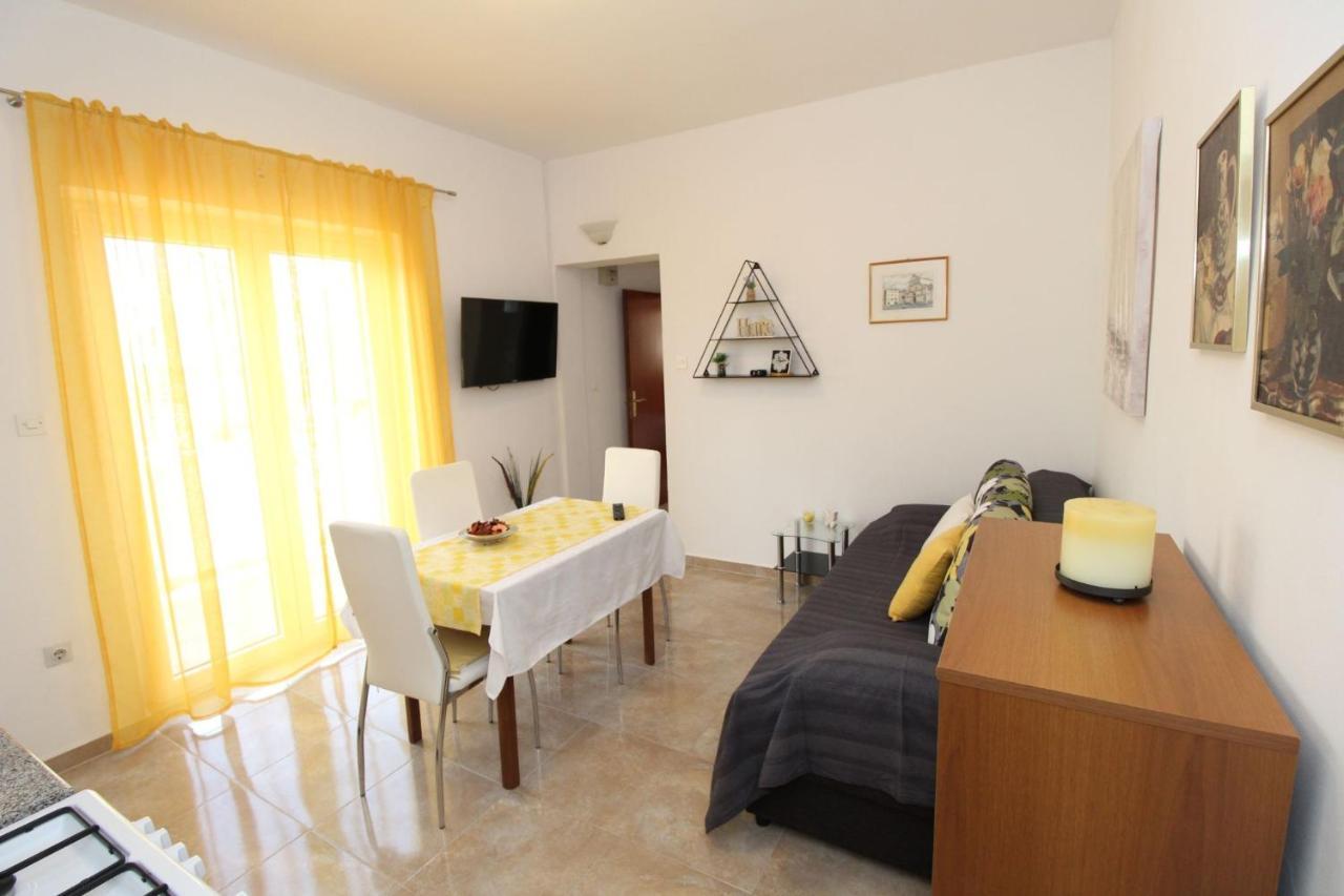 Apartments And Rooms With Parking Space Pag - 13060 パグ エクステリア 写真
